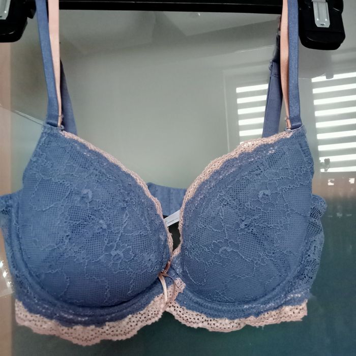 Biustonosz Esotiq 65D