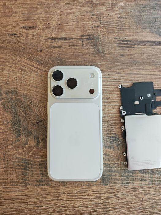 iPhone 17 Pro,  15 Pro,   e 16 pro max, PARA PEÇAS, vários modelos