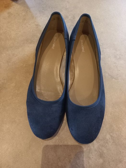 Półbuty 41 granatowe zamsz niski obcas - włożone dwa razy, za małe :(