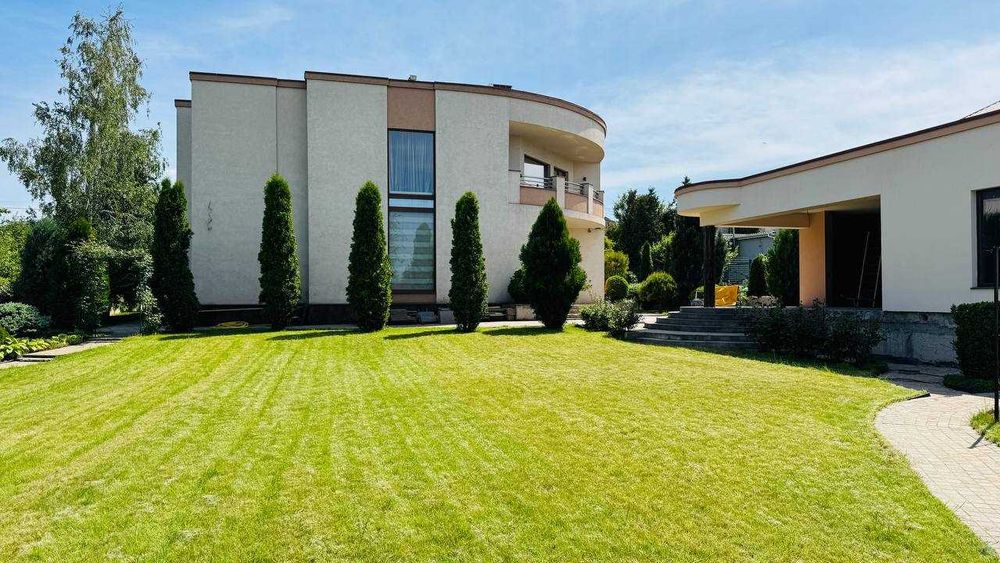 Продаємо сучасний будинок Еліт-класу на Цементників