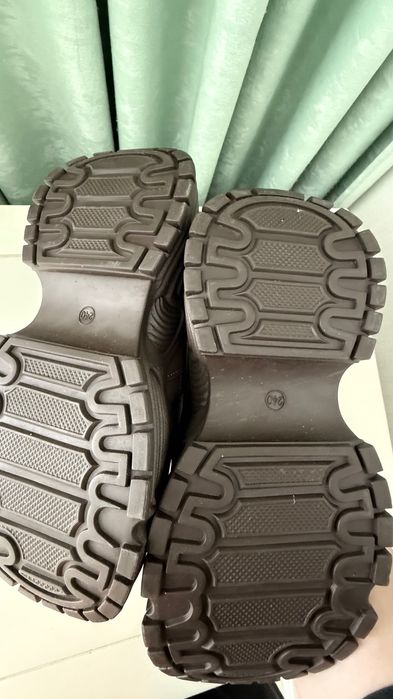 Кросівки, 37р, супер якість, нові