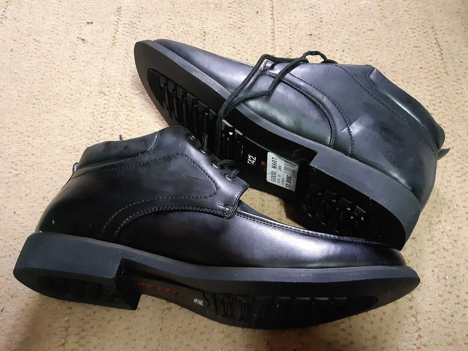 Botas homem 42 novas