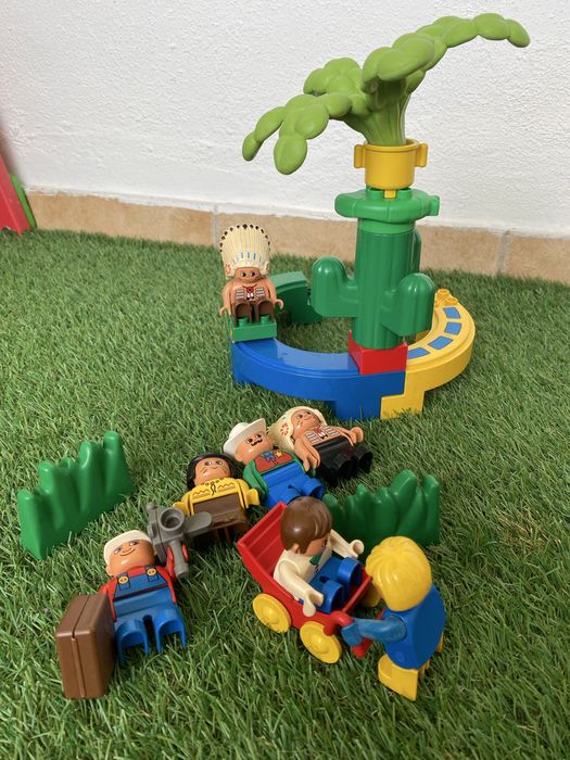 Lego duplo Indios e outros bonecos