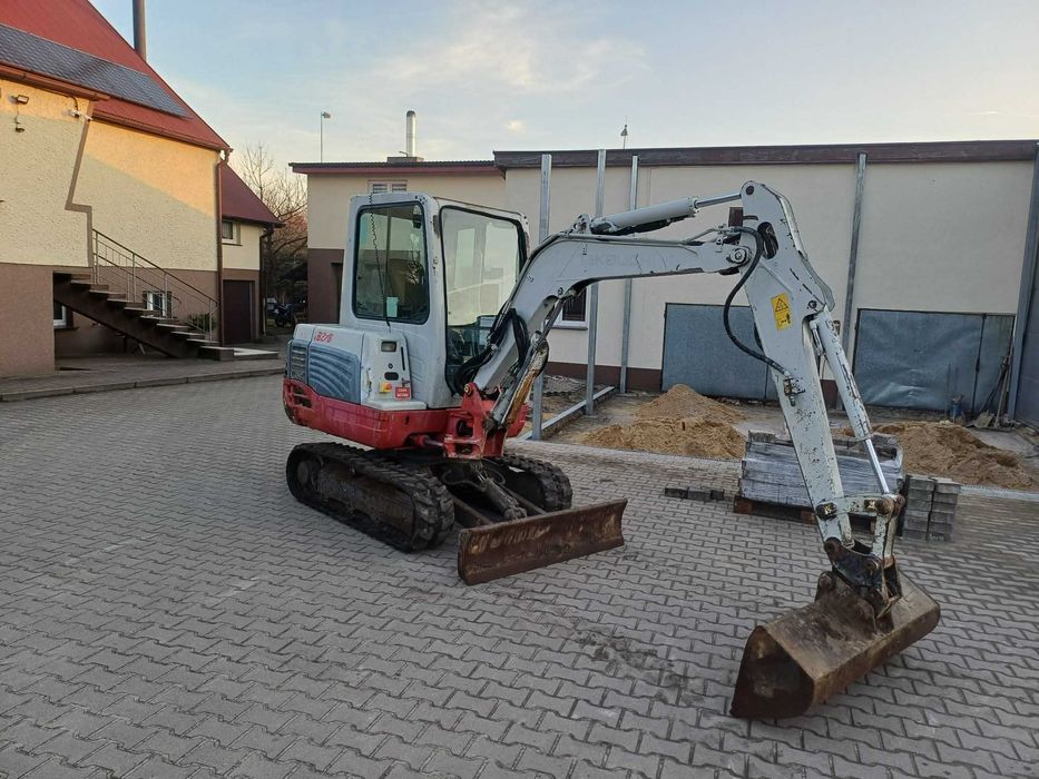 Takeuchi tb228 minikoparka umowa kupna sprzedaży