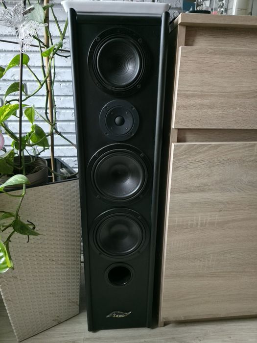 Kolumny podłogowe firmy tawo