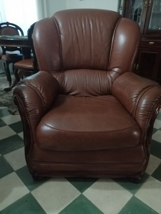 Sofás em pele genuina