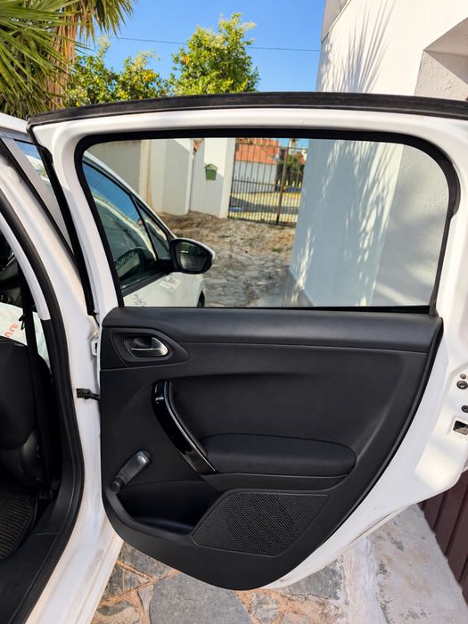Peugeot 208 1.6 BlueHDi 100cv | 2016 | Económico