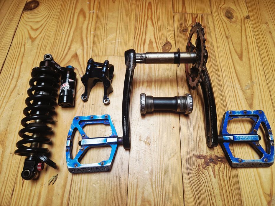 Продам велозапчастини