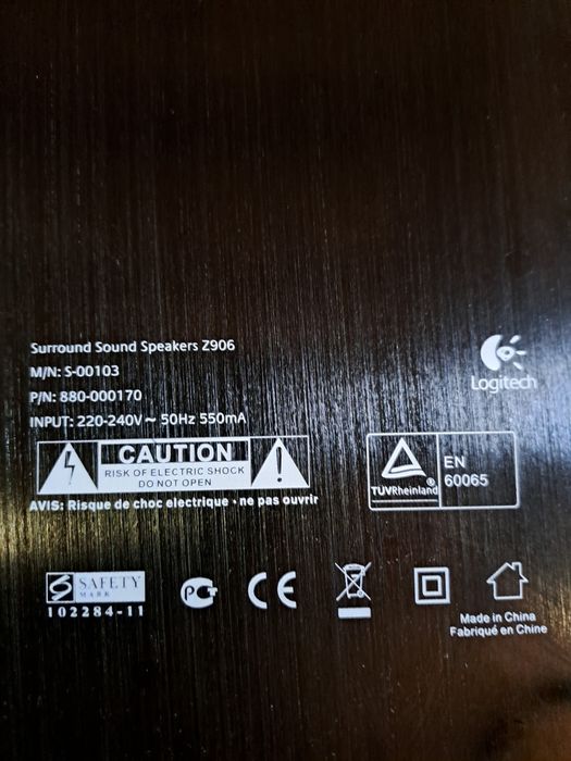 Sprzedam zestaw głośników Logitech Z906