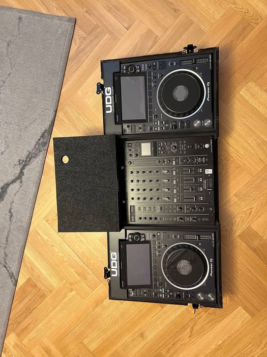 Multiplayer Pioneer DJM-A9