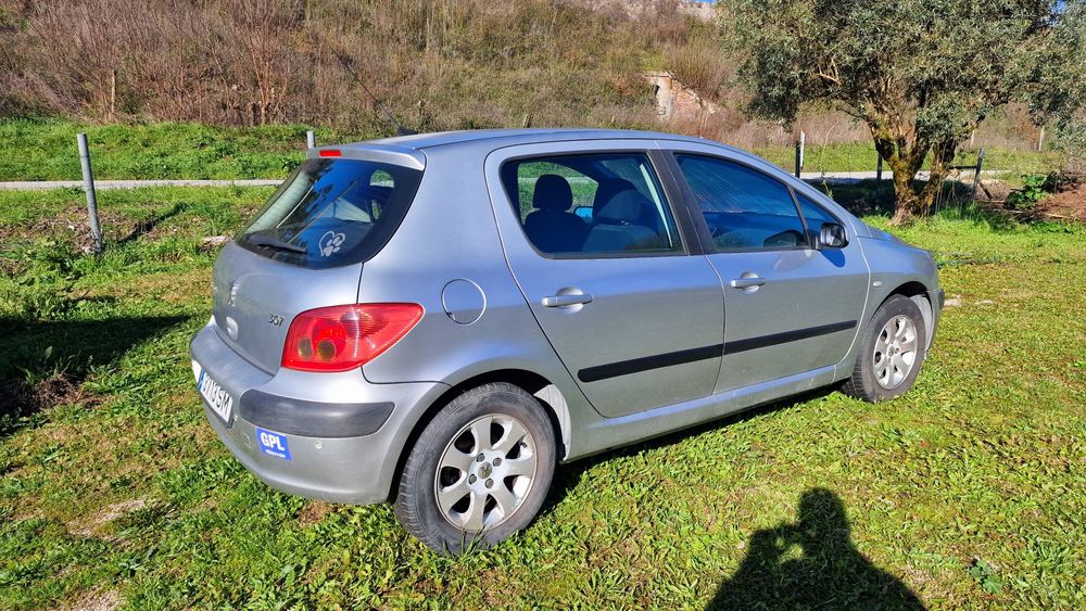 Peugeot  GPL bastante económico