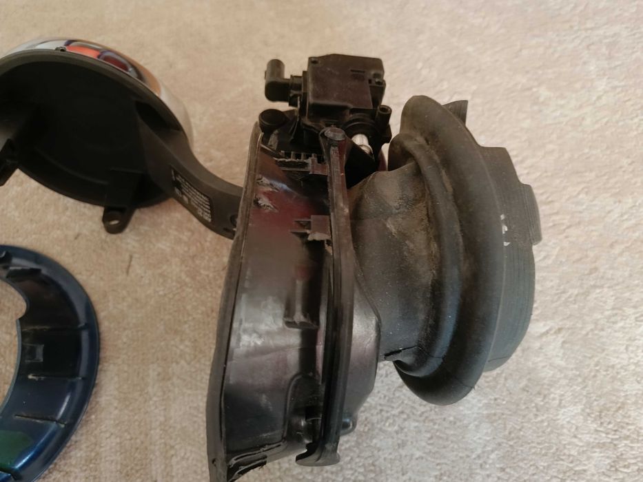 Лючок бензобаку Mini cooper F57 б/у