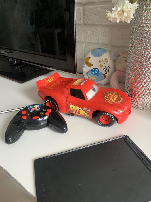 Машина велика Тачки Маквін на радіоуправлінні