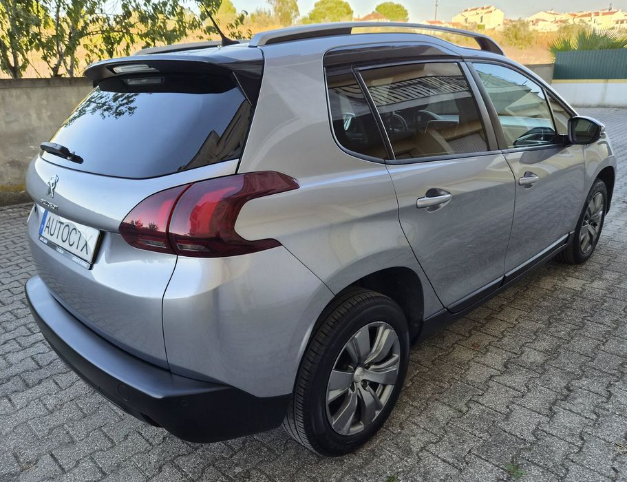 Peugeot 2008 1.6 Blue-hdi style