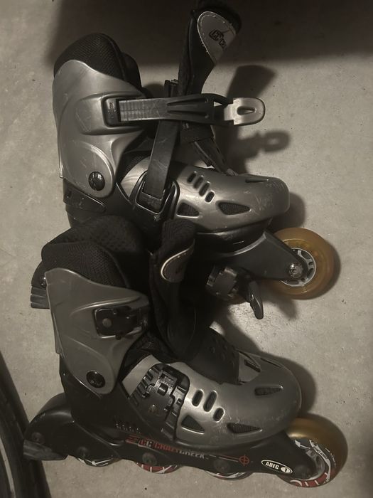 Patins em linha Criança. Em bom estado