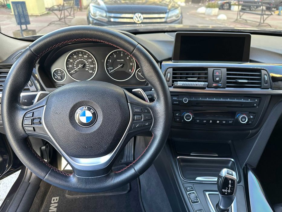 BMW 3 F30 328D 2 литра дизель задний привод