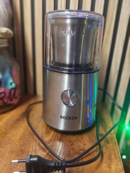 Maquina café + moinho Becken