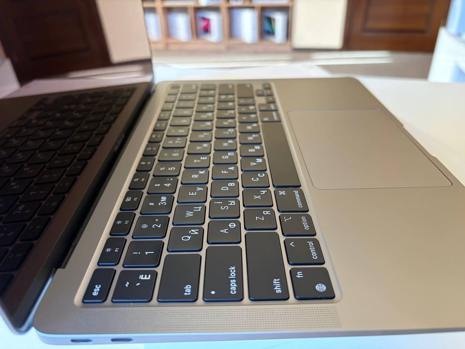 MacBook Air 13" Space Gray Late 2020 (MGN63)