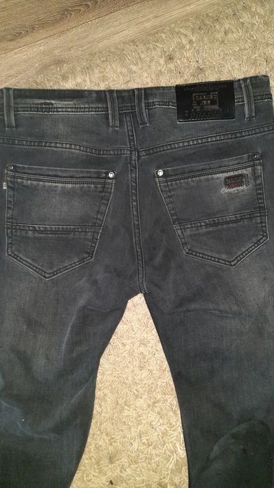 Продам чи обміняю  джинси Baron's,  б/в