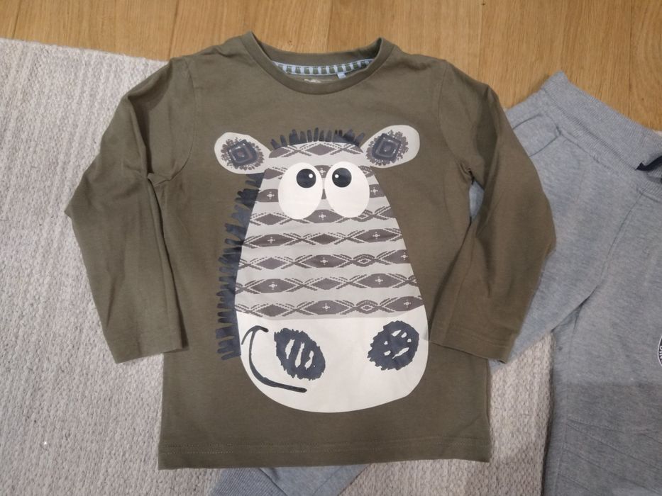 Dres dla chłopczyka/spodnie+bluzka/98-104