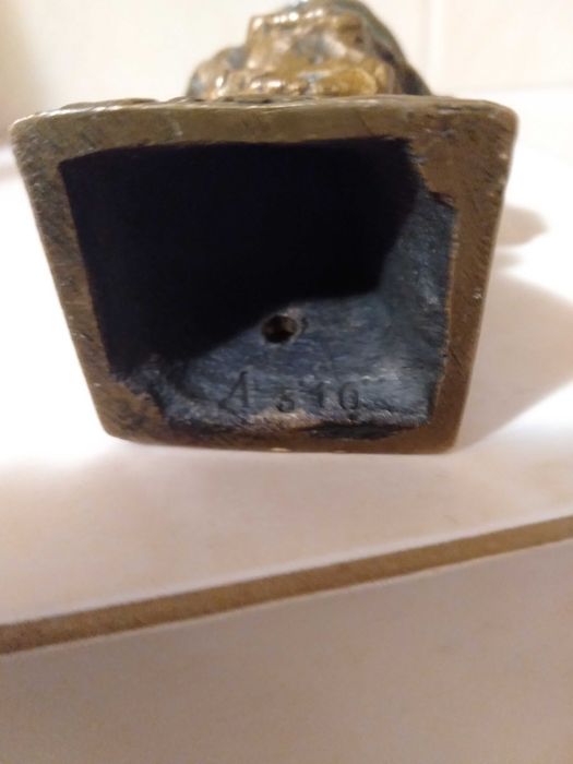 Rzeźba "Gwiżdżący chłopiec" proj. Wiktor Szczeblewski