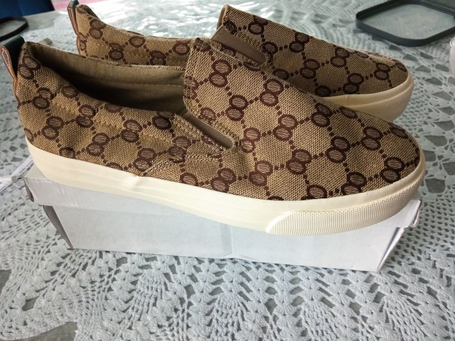 Trampki Khaki 41