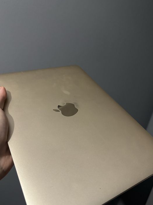 Apple MacBook A1554