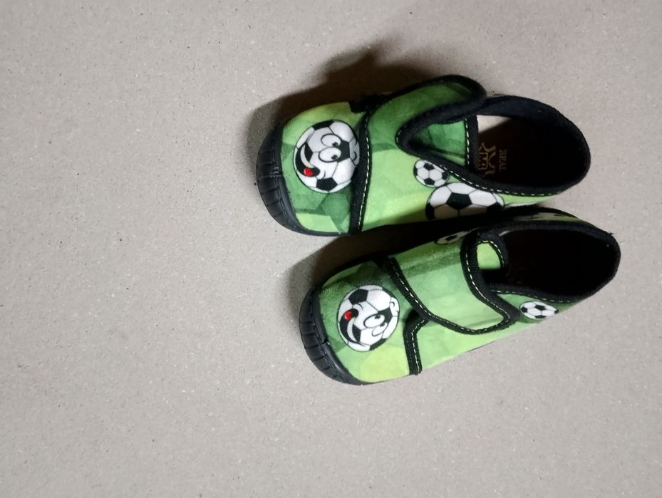 Buciki dla chłopca 20 oraz 22