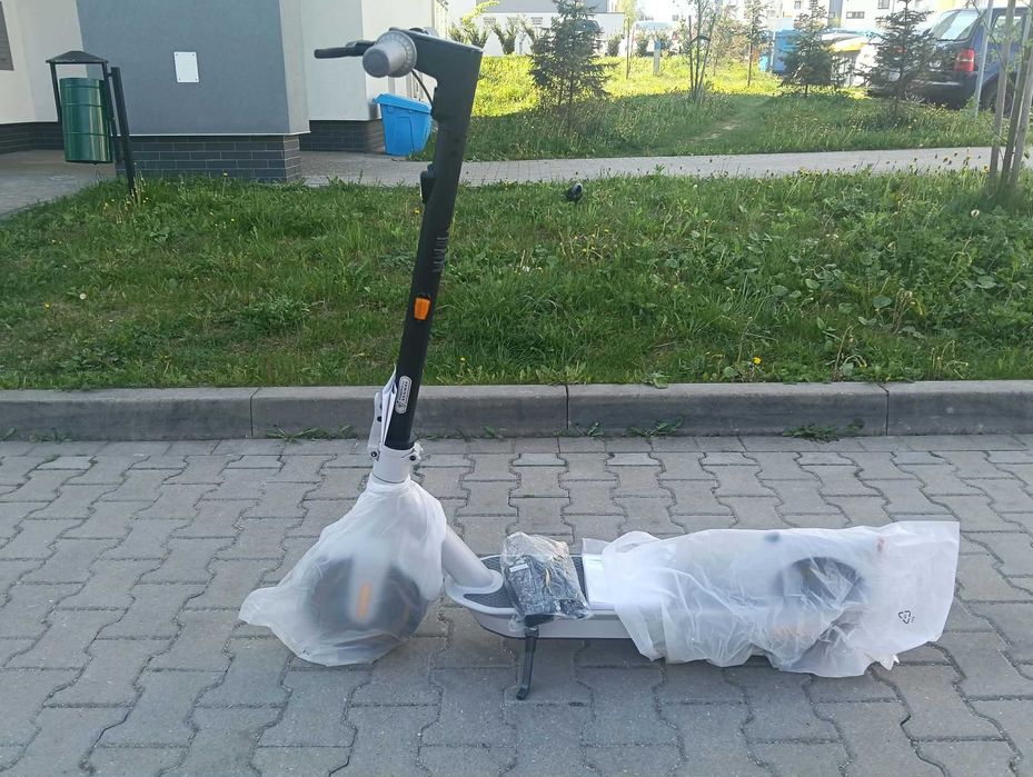 Hulajnoga elektryczna Ninebot Max G30LD KickScooter - NOWA - HIT !!!