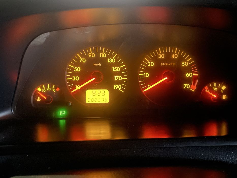 Citroën Jumpy 2.0 HDi (2006) – Pronta a Trabalhar