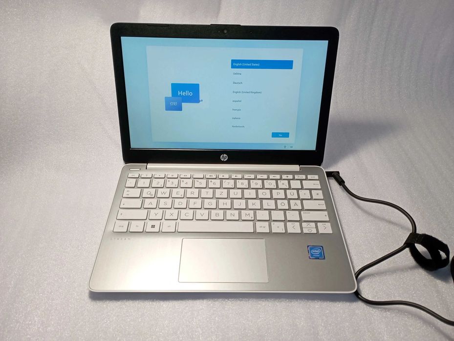ОПТ / Лот з 5 ноутбуків / Повернення з Амазону / Jumper, Lenovo, HP