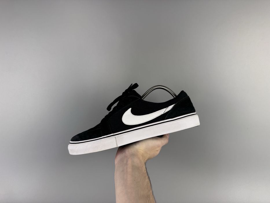 Розмір 42.5 27 см Чоловічі кросівки Nike SB Satire II