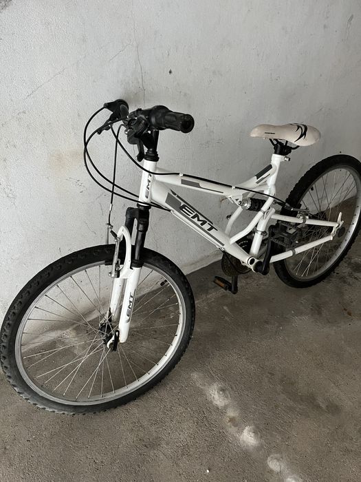 Bicicleta branca