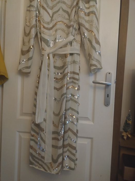 Sylwester kopertowa sukienka midi ASOS EDITION 46