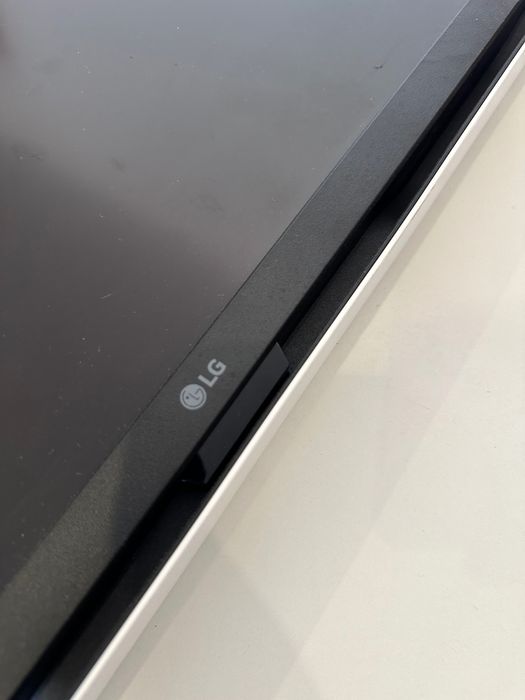 Monitor LG como novo