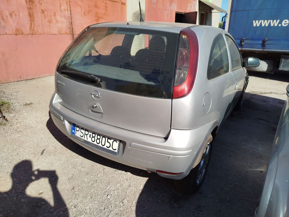 Corsa C Z157 klapa tył tylna kompletna bagażnika stan bdb wysyłka
