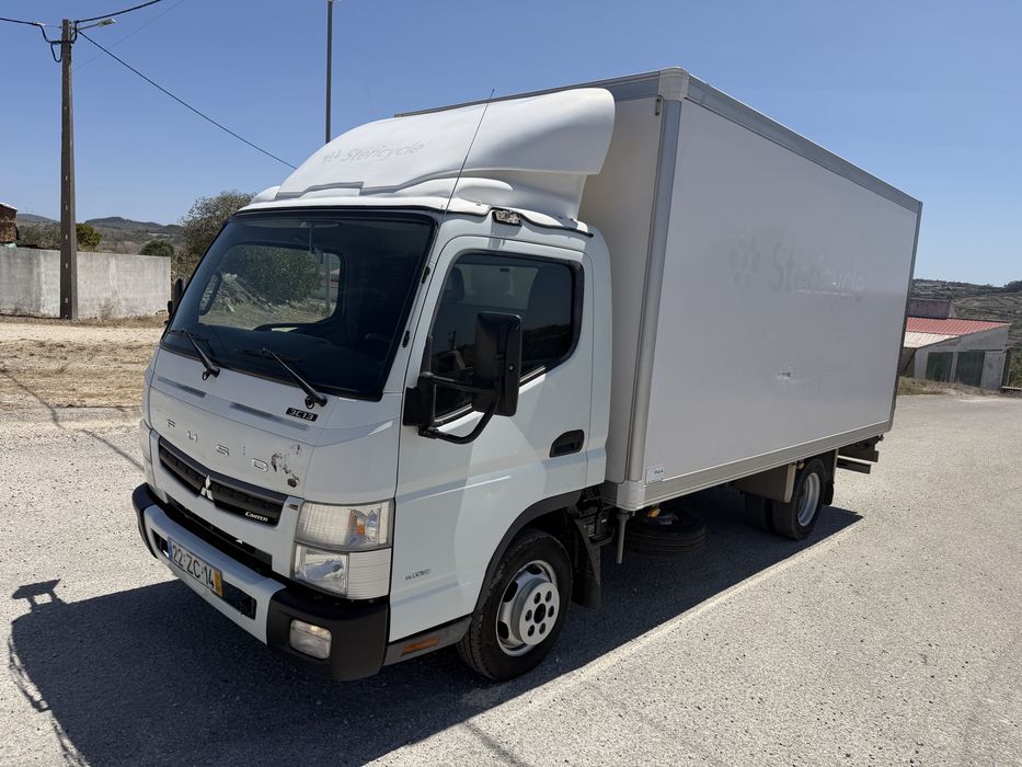 Mitsubishi canter fuso 3c13 com plataforma