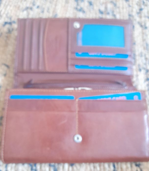 Carteira em pele nova Bugatti