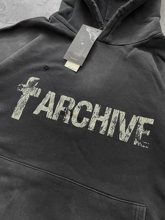 Худі FAR ARCHIVE / FAR FROM WHAT чорного / темно сірого кольору