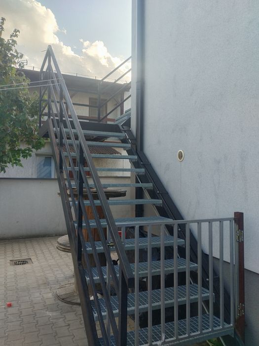 Sprzedam schody zewnetrzne
