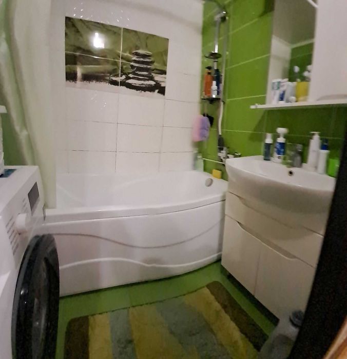 Продам 1 кімнатну квартру в центрі міста Чугуїв.