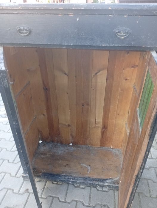 Szafinerka ,Stara przedwojenna szafka
