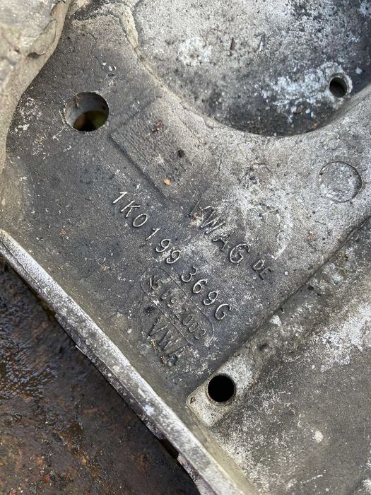 Ława silnika skoda octavia 2 04-08 1,9 tdi 1k019--9369g golf 5 6 leon