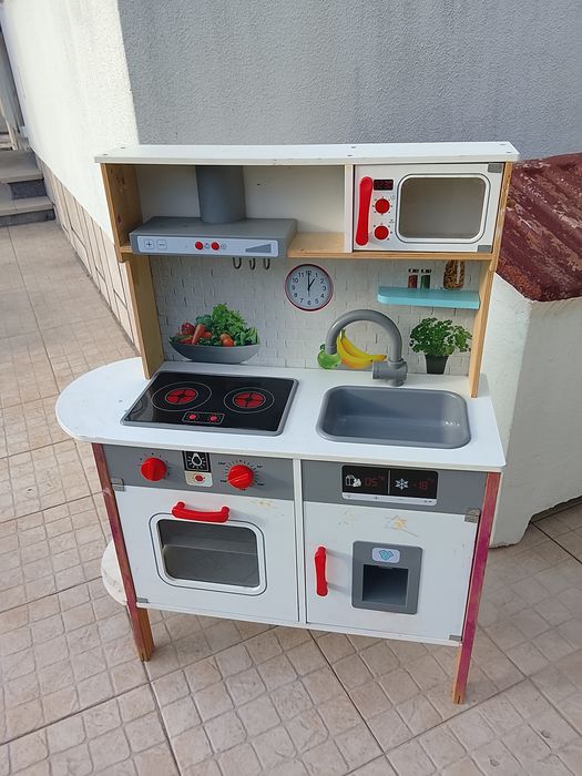 Cozinha de brincar de madeira