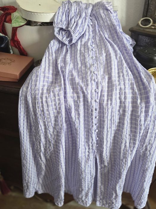 Vestido de senhora de verão xadrez azul claro alilasado