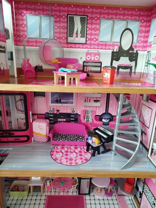 Ogromny domek rezydencja Kinder Kraft