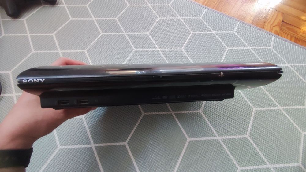 PlayStation  3 slim