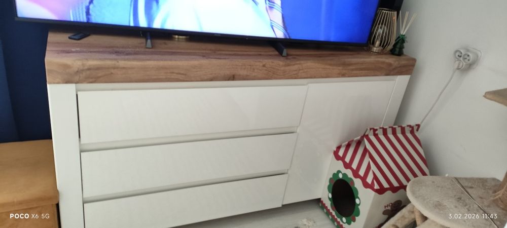 Meble szafa ,witryna i komoda