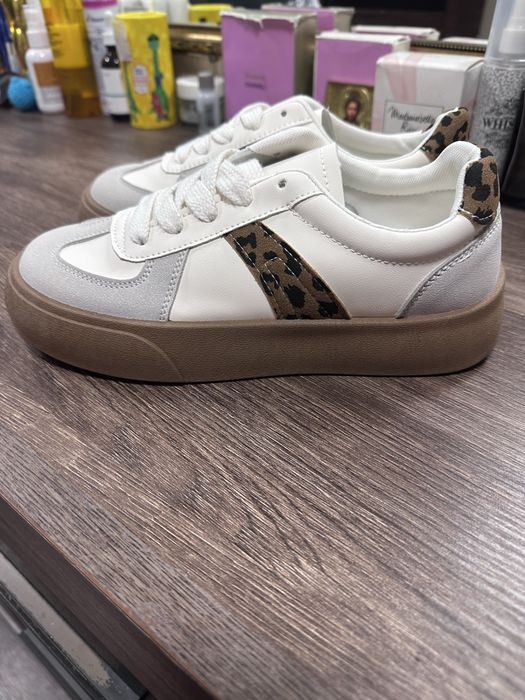 Кеды, мокасины, кроссовки леопард беж