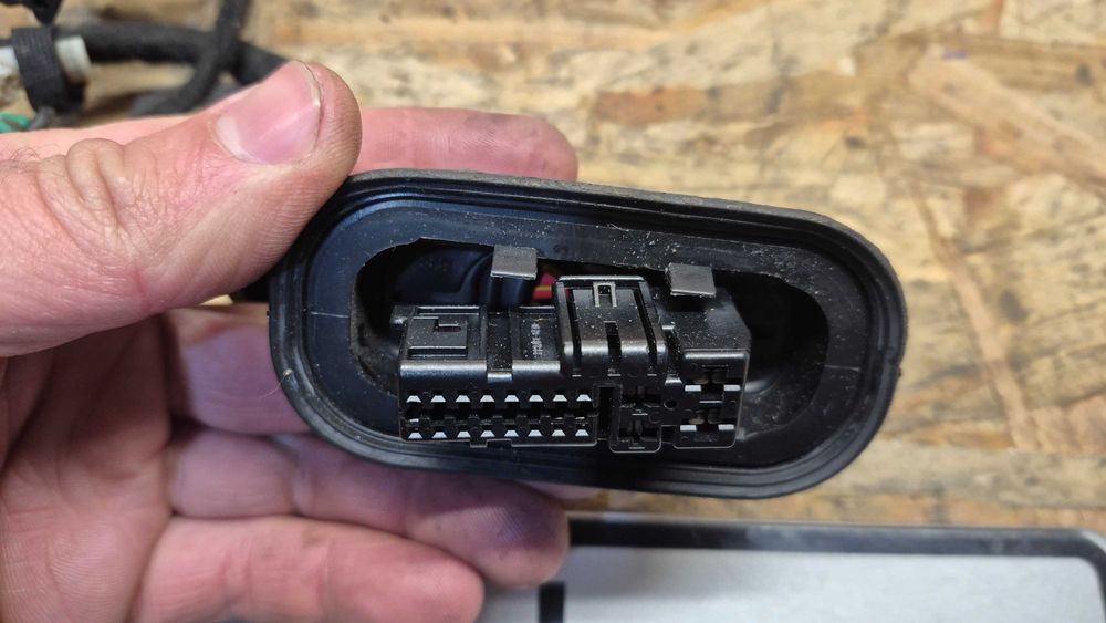 AUDI A4 B6/B7 (8E)-CABLAGEM ORIGINAL PORTA TRÁS DIR. e ESQ. EXCELENTE